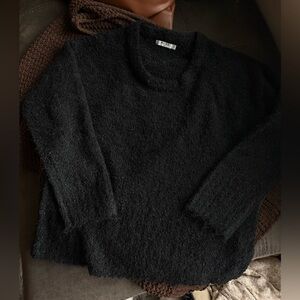 Scoop Neck Knitted Sweater-Black